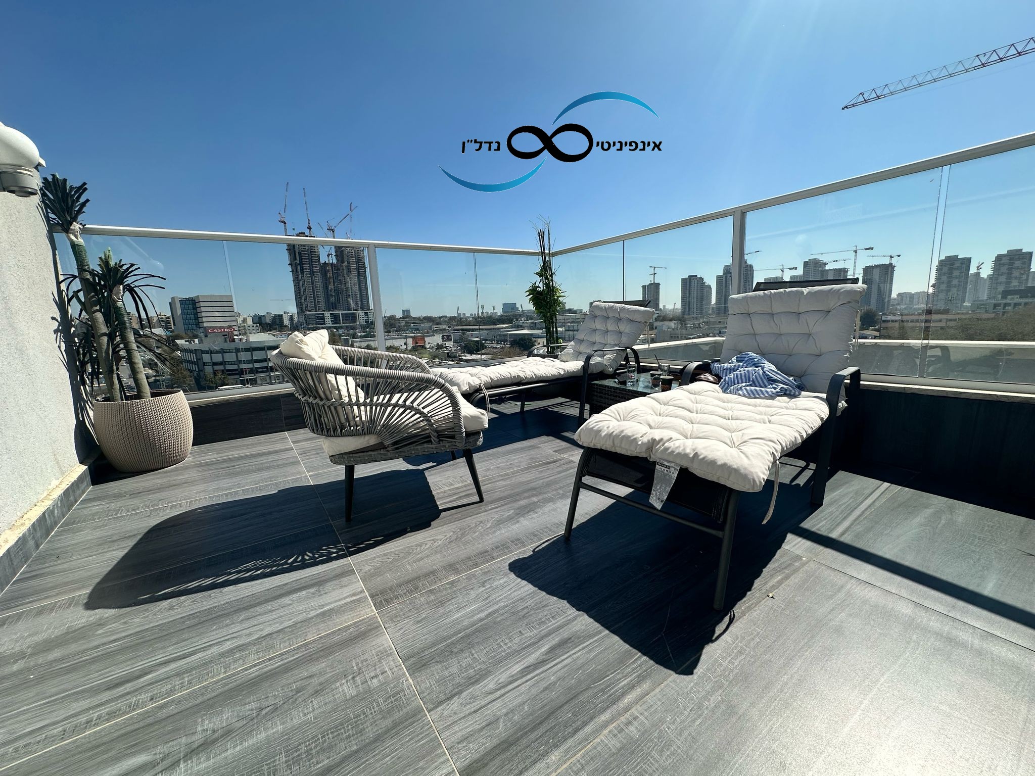 aef8e088-4a53-475d-8bc6-285f7d8b510e